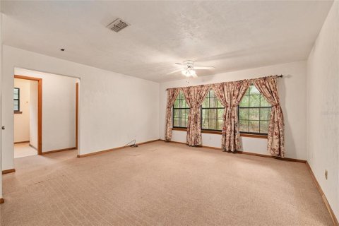 House in Gainesville, Florida 3 bedrooms, 168.34 sq.m. № 2109703 - photo 15