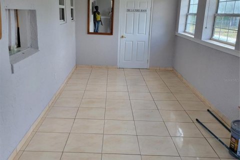 Propiedad comercial en venta en Kissimmee, Florida, 177.26 m2 № 1793214 - foto 30