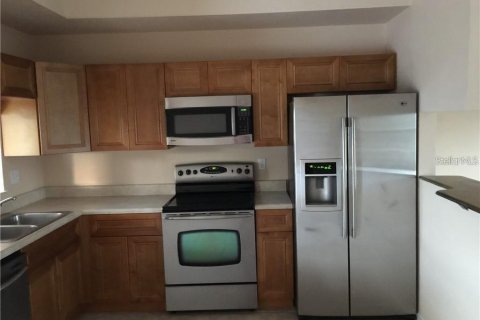 Propiedad comercial en venta en Kissimmee, Florida, 177.26 m2 № 1793214 - foto 4