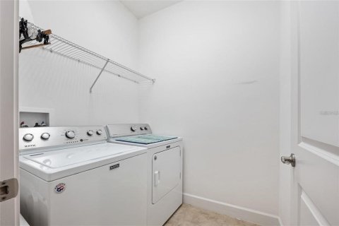 Casa en alquiler en Ormond Beach, Florida, 3 dormitorios, 195.19 m2 № 1866396 - foto 28