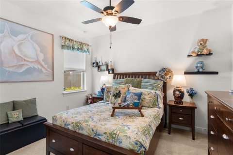 House in Howey-in-the-Hills, Florida 3 bedrooms, 219.16 sq.m. № 2200306 - photo 13