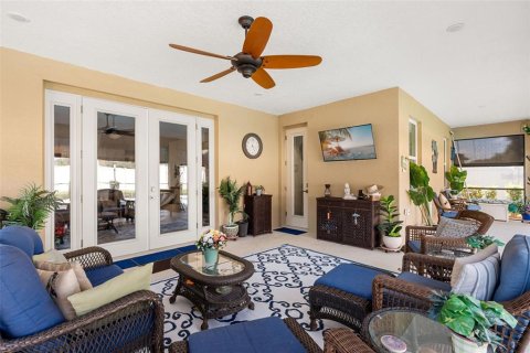 House in Howey-in-the-Hills, Florida 3 bedrooms, 219.16 sq.m. № 2200306 - photo 19
