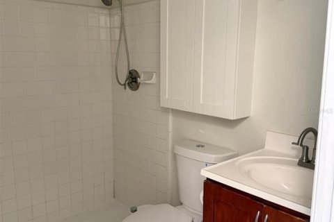 Condo in Orlando, Florida, 2 bedrooms  № 1866876 - photo 11