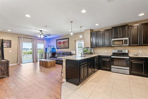 House in Leesburg, Florida 4 bedrooms, 162.49 sq.m. № 1717799 - photo 7