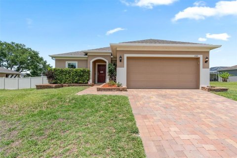 House in Leesburg, Florida 4 bedrooms, 162.49 sq.m. № 1717799 - photo 2