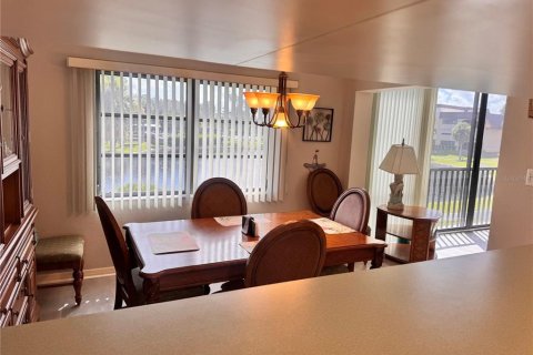 Condominio en alquiler en Punta Gorda, Florida, 2 dormitorios, 144.46 m2 № 1883932 - foto 11