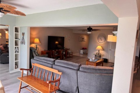 Condominio en alquiler en Punta Gorda, Florida, 2 dormitorios, 144.46 m2 № 1883932 - foto 21
