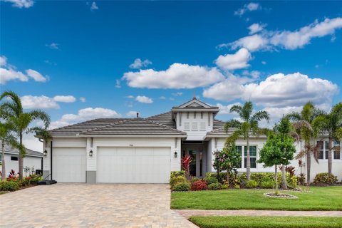House in Bradenton, Florida 4 bedrooms, 214.7 sq.m. № 2217143