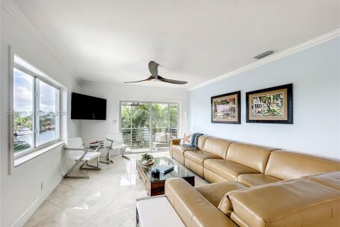 Condo in Fort Lauderdale, Florida, 2 bedrooms  № 2300395 - photo 8