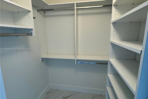 Copropriété à louer à Doral, Floride: 2 chambres, 103.59 m2 № 2046393 - photo 11