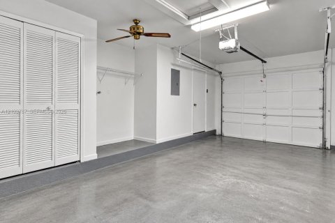 Casa en venta en Coral Springs, Florida, 2 dormitorios, 122.35 m2 № 2416130 - foto 11