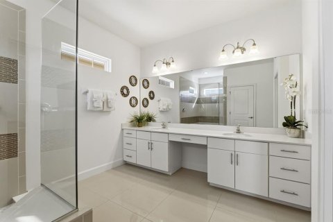 House in Four Corners, Florida 6 bedrooms, 320.61 sq.m. № 2200298 - photo 25