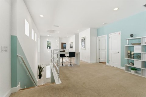 House in Four Corners, Florida 6 bedrooms, 320.61 sq.m. № 2200298 - photo 20