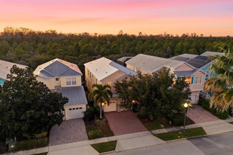 House in Four Corners, Florida 6 bedrooms, 320.61 sq.m. № 2200298 - photo 3