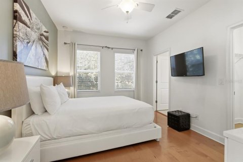 House in Four Corners, Florida 6 bedrooms, 320.61 sq.m. № 2200298 - photo 27