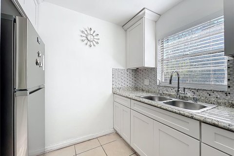 Villa ou maison à vendre à Orlando, Floride: 3 chambres, 146.04 m2 № 2306051 - photo 13