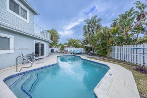 Купить виллу или дом в Помпано-Бич, Флорида 5 спален, 244.98м2, № 1956320 - фото 6