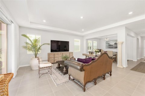 House in Ocala, Florida 4 bedrooms, 265.61 sq.m. № 1852543 - photo 20