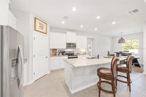 House in Ocala, Florida 4 bedrooms, 265.61 sq.m. № 1852543 - photo 8
