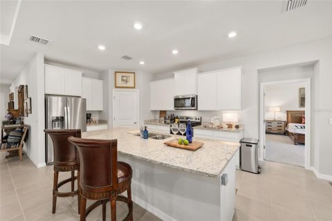 House in Ocala, Florida 4 bedrooms, 265.61 sq.m. № 1852543 - photo 6