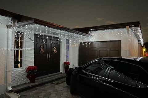 Снять в аренду виллу или дом в Санрайз, Флорида 3 спальни, 140.28м2, № 1989399 - фото 13