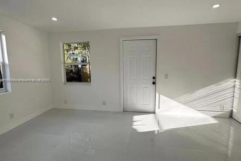 Appartement à louer à Miami, Floride: 4 chambres, 202.9 m2 № 1825531 - photo 5