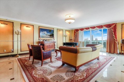 Купить кондоминиум в Авентура, Флорида 4 спальни, 336.31м2, № 1868458 - фото 15