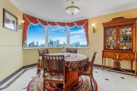 Купить кондоминиум в Авентура, Флорида 4 спальни, 336.31м2, № 1868458 - фото 19