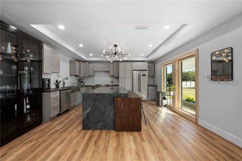 House in Winter Garden, Florida 4 bedrooms, 167.6 sq.m. № 2127700 - photo 7