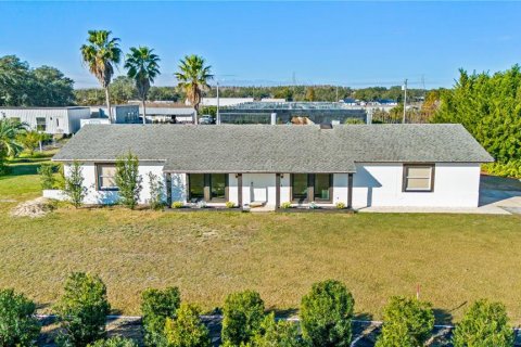House in Winter Garden, Florida 4 bedrooms, 167.6 sq.m. № 2127700 - photo 2