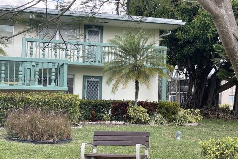 Condominio en venta en Deerfield Beach, Florida, 2 dormitorios, 76.18 m2 № 2002011 - foto 2