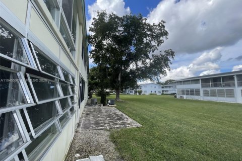 Condominio en venta en Deerfield Beach, Florida, 2 dormitorios, 76.18 m2 № 2002011 - foto 28