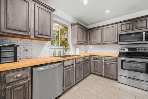 Купить кондоминиум в Гейнсвилл, Флорида 4 комнаты, 139.35м2, № 2223474 - фото 13