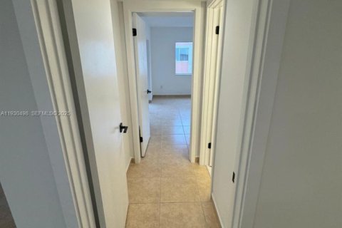 Купить кондоминиум в Хайалиа, Флорида 2 спальни, 102.75м2, № 1989797 - фото 5