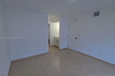 Купить кондоминиум в Хайалиа, Флорида 2 спальни, 102.75м2, № 1989797 - фото 20