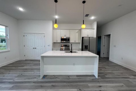 Villa ou maison à louer à Ocala, Floride: 4 chambres, 169.08 m2 № 2399101 - photo 3