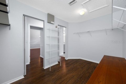 House in Sarasota, Florida 3 bedrooms, 220.55 sq.m. № 2235525 - photo 17
