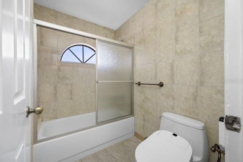 House in Sarasota, Florida 3 bedrooms, 220.55 sq.m. № 2235525 - photo 21