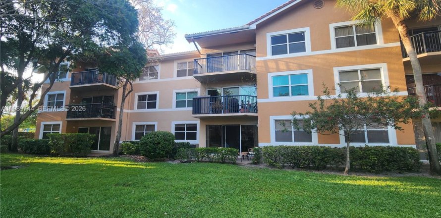 Кондоминиум с 3 спальнями в Корал-Спрингс, Флорида № 2055530