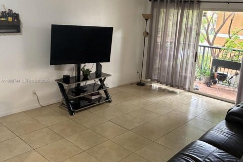 Купить кондоминиум в Корал-Спрингс, Флорида 3 спальни, 108.32м2, № 2055530 - фото 8