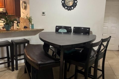 Купить кондоминиум в Корал-Спрингс, Флорида 3 спальни, 108.32м2, № 2055530 - фото 5