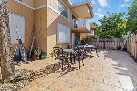 Copropriété à vendre à Doral, Floride: 2 chambres, 98.48 m2 № 1887882 - photo 25