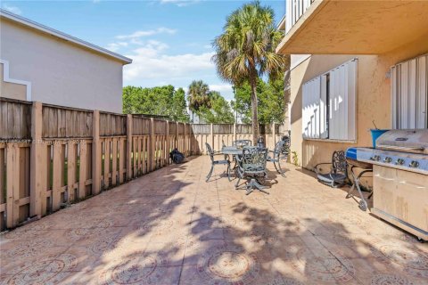 Copropriété à vendre à Doral, Floride: 2 chambres, 98.48 m2 № 1887882 - photo 23