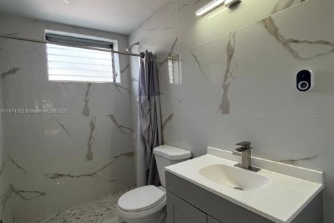 Appartement à louer à Miami Beach, Floride: 2 chambres, 78.97 m2 № 1925817 - photo 12