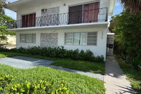 Apartment in Miami Beach, Florida 2 bedrooms, 78.97 sq.m. № 1925817 - photo 2