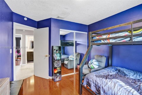 House in Plantation, Florida 4 bedrooms, 167.97 sq.m. № 2017991 - photo 21