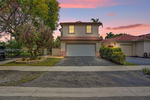 House in Plantation, Florida 4 bedrooms, 167.97 sq.m. № 2017991 - photo 11