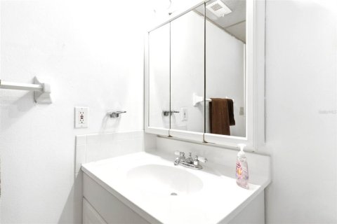 Condominio en venta en Saint Petersburg, Florida, 2 dormitorios, 93.83 m2 № 2092860 - foto 20
