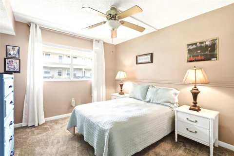 Condominio en venta en Saint Petersburg, Florida, 2 dormitorios, 93.83 m2 № 2092860 - foto 17