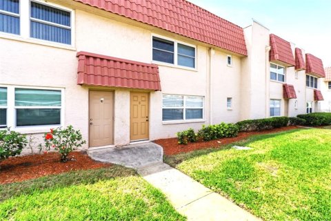 Condominio en venta en Saint Petersburg, Florida, 2 dormitorios, 93.83 m2 № 2092860 - foto 4
